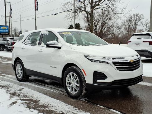 Certified 2024 Chevrolet Equinox LS w/ LPO, Floor Liner Package image 3