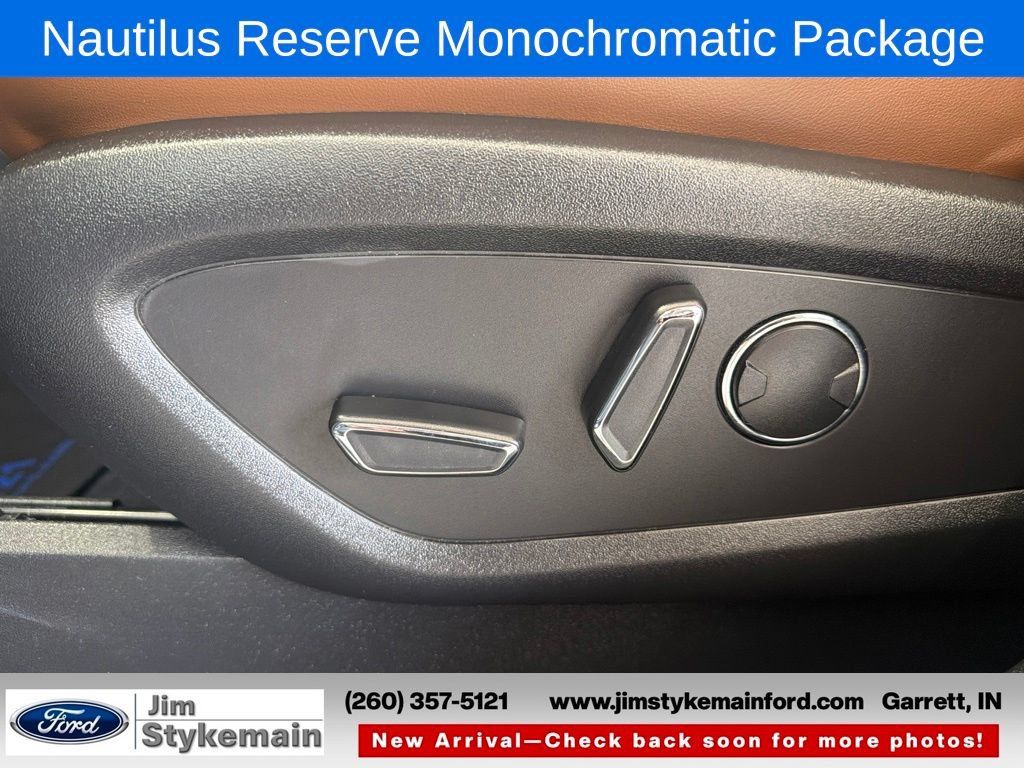 Used 2023 Lincoln Nautilus Reserve w/ Equipment Group 201A AWD/4WD image 15