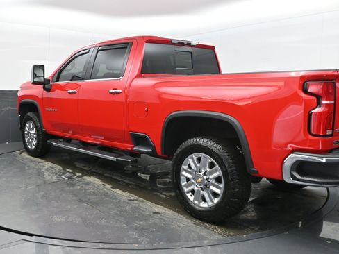 Used 2024 Chevrolet Silverado 2500 LTZ w/ LTZ Plus Package image 8