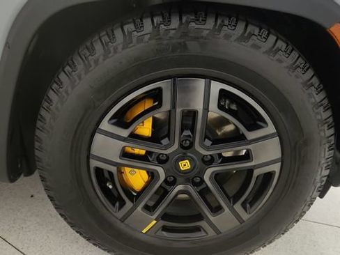 Used 2022 Rivian R1T Adventure AWD/4WD image 98