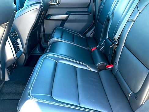 Used 2025 Ford Bronco Outer Banks AWD/4WD image 18