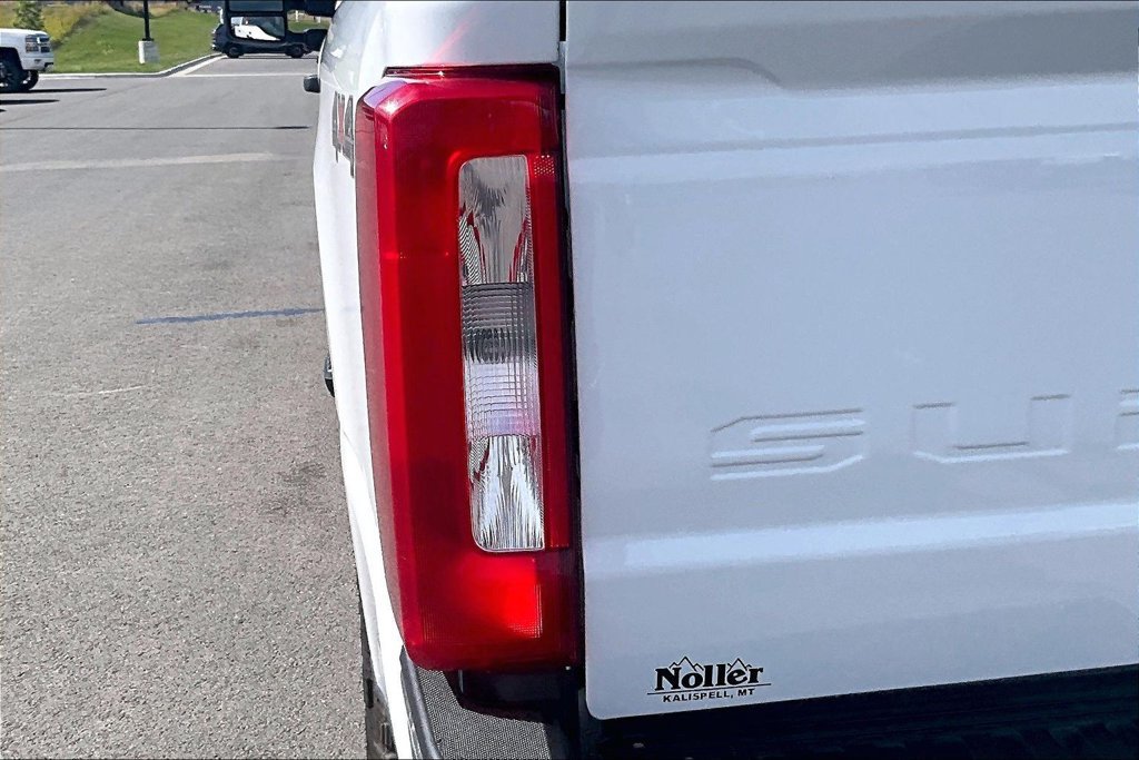 Used 2025 Ford F350 XLT AWD/4WD image 30