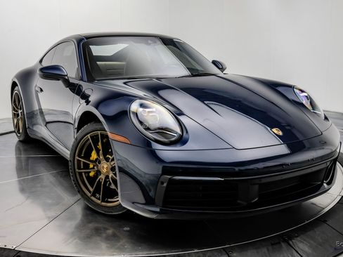 Used 2020 Porsche 911 Carrera RWD image 25