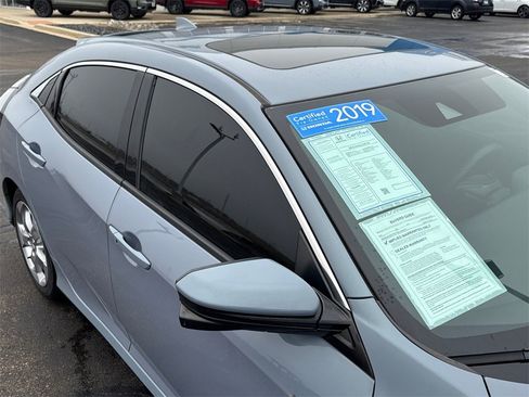 Used 2019 Honda Civic EX image 12