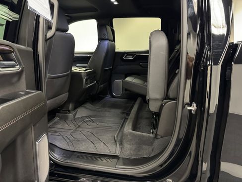 Used 2024 Chevrolet Silverado 1500 High Country w/ High Country Premium Package image 15