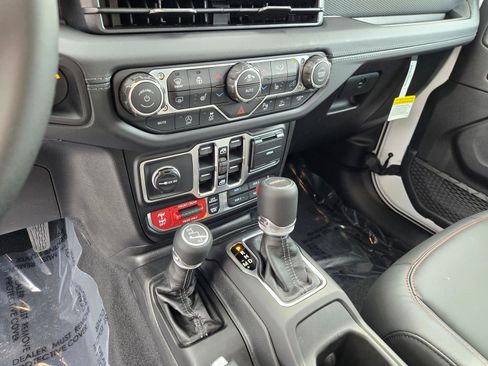 New 2026 Jeep Gladiator Rubicon image 11