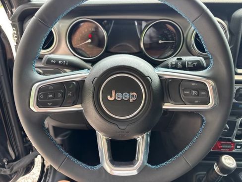 Used 2023 Jeep Wrangler Unlimited Rubicon 4xe AWD/4WD image 26