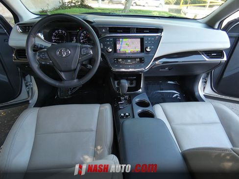 Used 2014 Toyota Avalon Limited FWD image 20