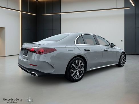 Certified 2025 Mercedes-Benz E 350 4MATIC Sedan image 4