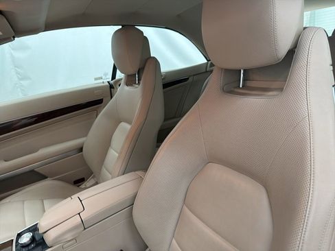 Used 2015 Mercedes-Benz E 550 Cabriolet image 13