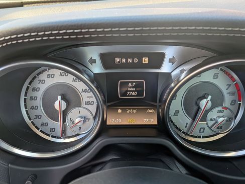 Used 2013 Mercedes-Benz SL 550 image 17