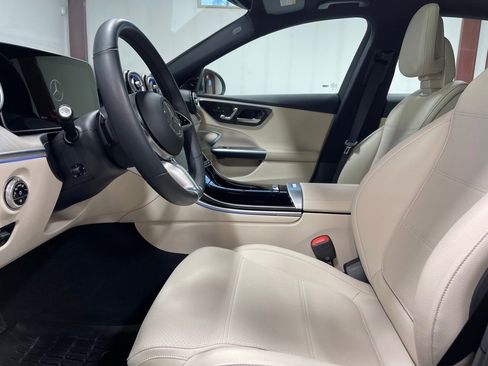 Used 2025 Mercedes-Benz C 300 4MATIC Sedan image 20