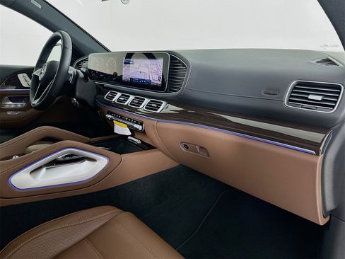 New 2026 Mercedes-Benz GLE 450 GLE 450 Coupe image 32
