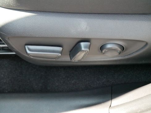 Certified 2025 Toyota RAV4 XLE AWD/4WD image 20