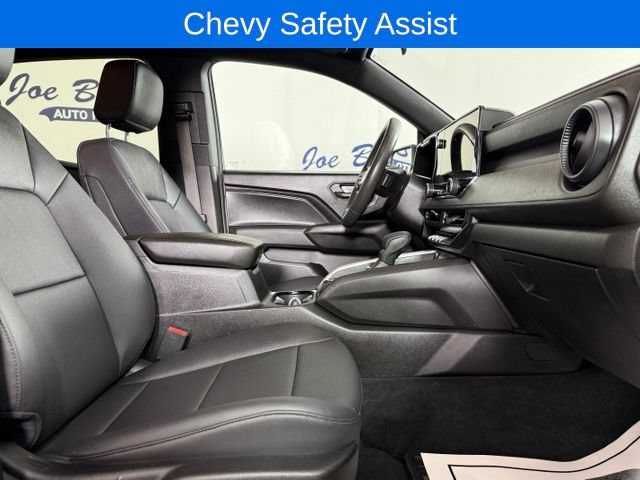 Used 2024 Chevrolet Colorado Trail Boss AWD/4WD image 16