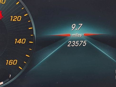 Used 2022 Mercedes-Benz GLC 300 4MATIC image 25