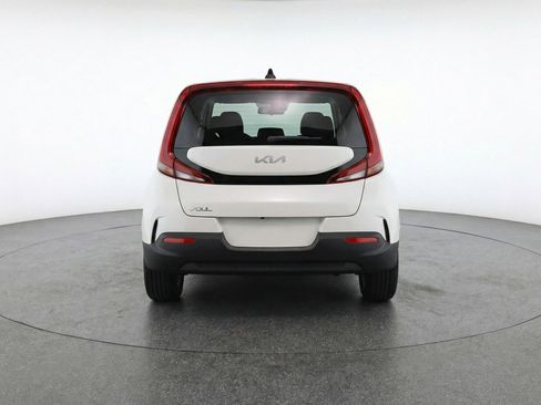 Used 2025 Kia Soul LX w/ LX Technology Package image 7