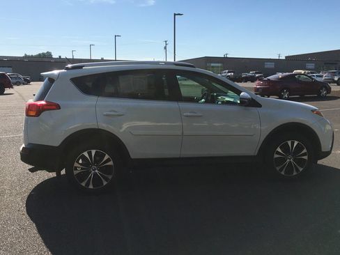 Used 2015 Toyota RAV4 Limited w/ Technology Package AWD/4WD image 8