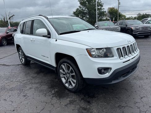 Used 2017 Jeep Compass High Altitude AWD/4WD image 7