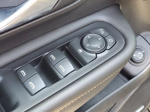 Used 2019 GMC Terrain SLT w/ Preferred Package AWD/4WD image 26