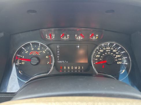Used 2014 Ford F150 FX4 w/ Equipment Group 402A Luxury AWD/4WD image 11