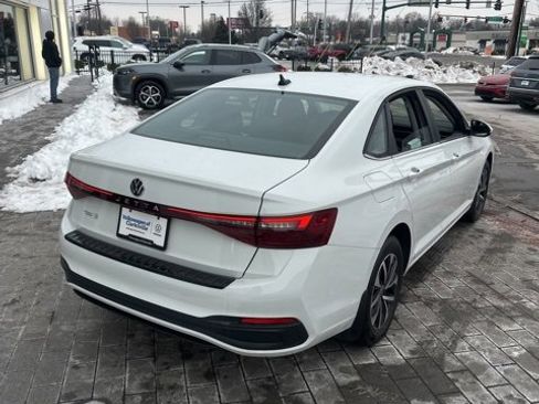 Certified 2025 Volkswagen Jetta S image 7