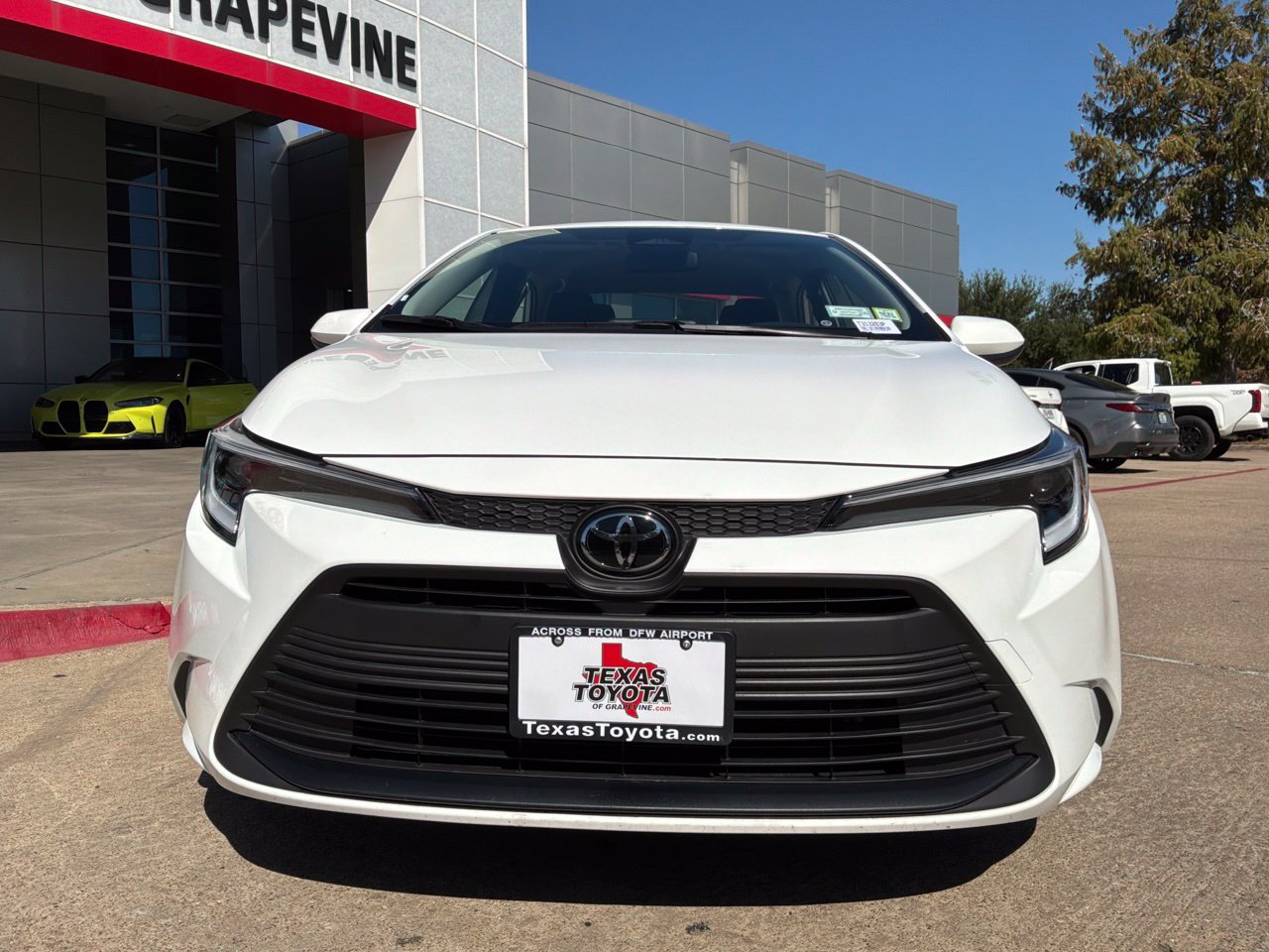 Used 2026 Toyota Corolla LE FWD image 3