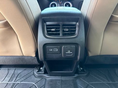Used 2020 Chevrolet Blazer Premier FWD image 22