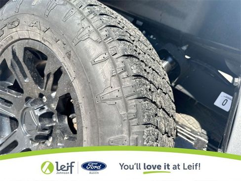 Used 2016 Toyota Tacoma SR5 w/ Towing Package image 38