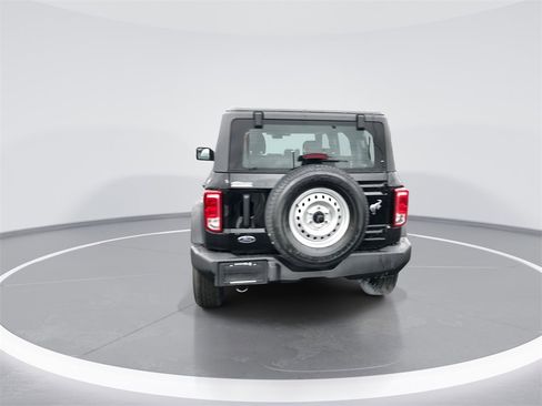 New 2025 Ford Bronco 4-Door image 7