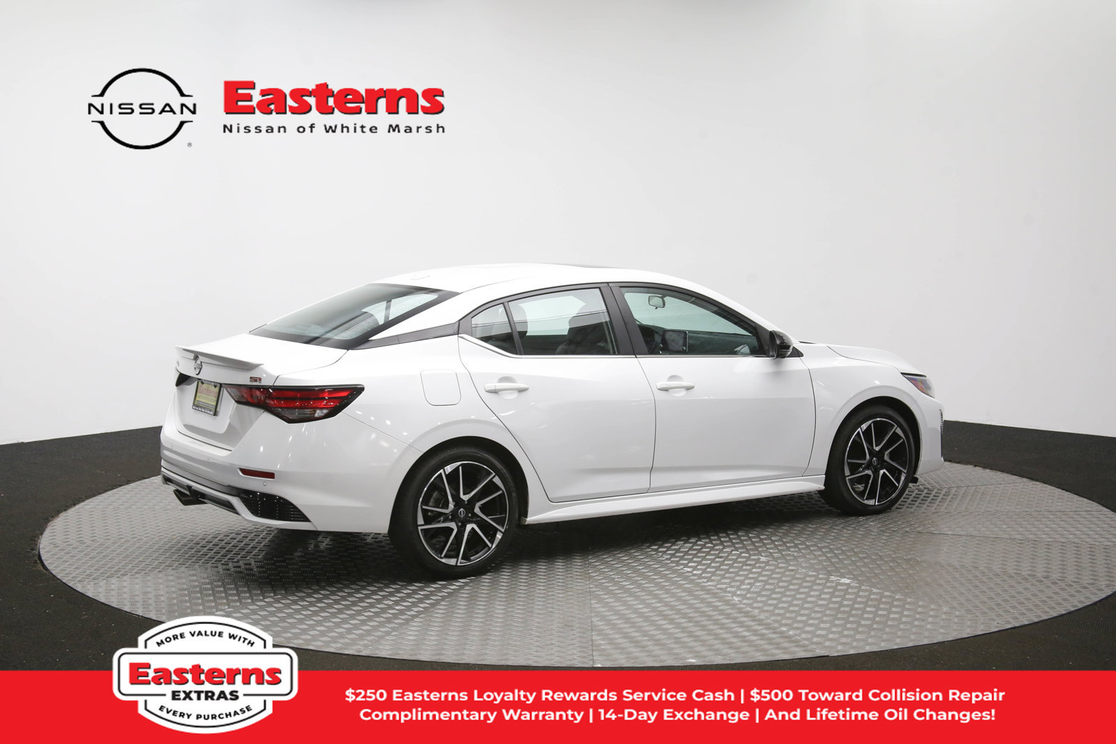 Used 2024 Nissan Sentra SR w/ SR Premium Package FWD image 42