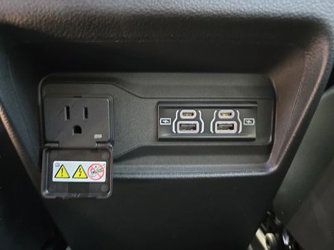 New 2025 Jeep Grand Cherokee Altitude image 46