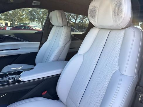 New 2026 Cadillac Lyriq Premium Luxury image 21