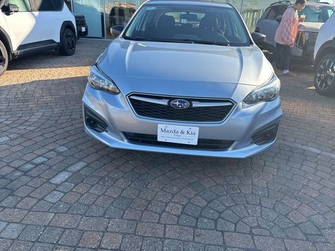 Used 2019 Subaru Impreza 2.0i image 2
