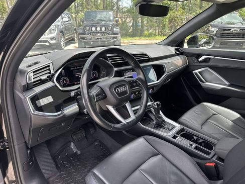 Used 2020 Audi Q3 2.0T Premium Plus AWD/4WD image 10
