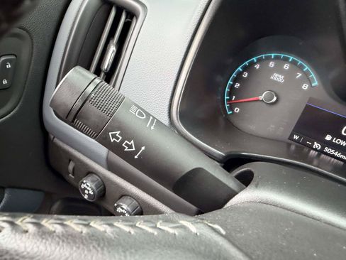 Used 2022 Chevrolet Colorado Z71 AWD/4WD image 24