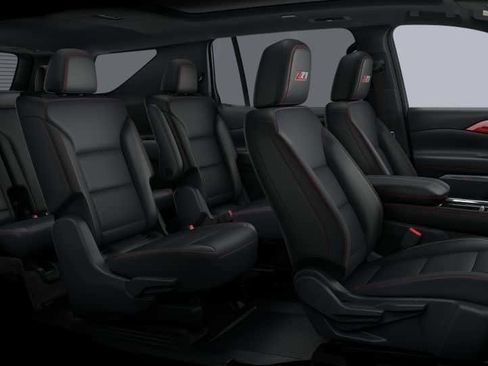 New 2026 Chevrolet Traverse Z71 w/ Driver Confidence Package image 8