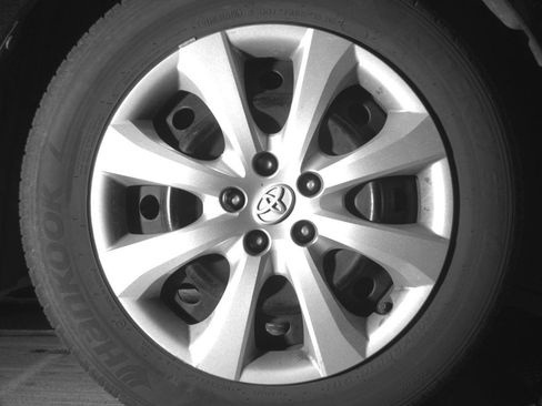Used 2025 Toyota Corolla LE FWD image 13