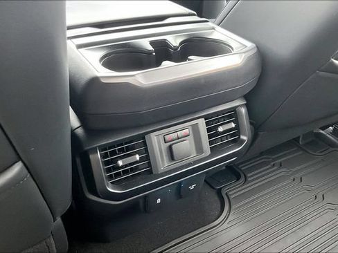 Used 2025 Ford F150 Raptor AWD/4WD image 11