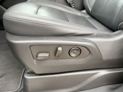 Used 2023 Chevrolet Suburban Z71 w/ Max Trailering Package image 13