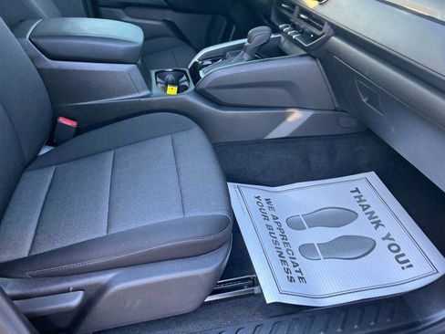 Used 2025 Chevrolet Colorado W/T w/ WT Convenience Package II image 28