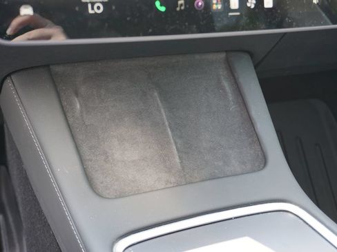 Used 2023 Tesla Model Y Long Range AWD/4WD image 19