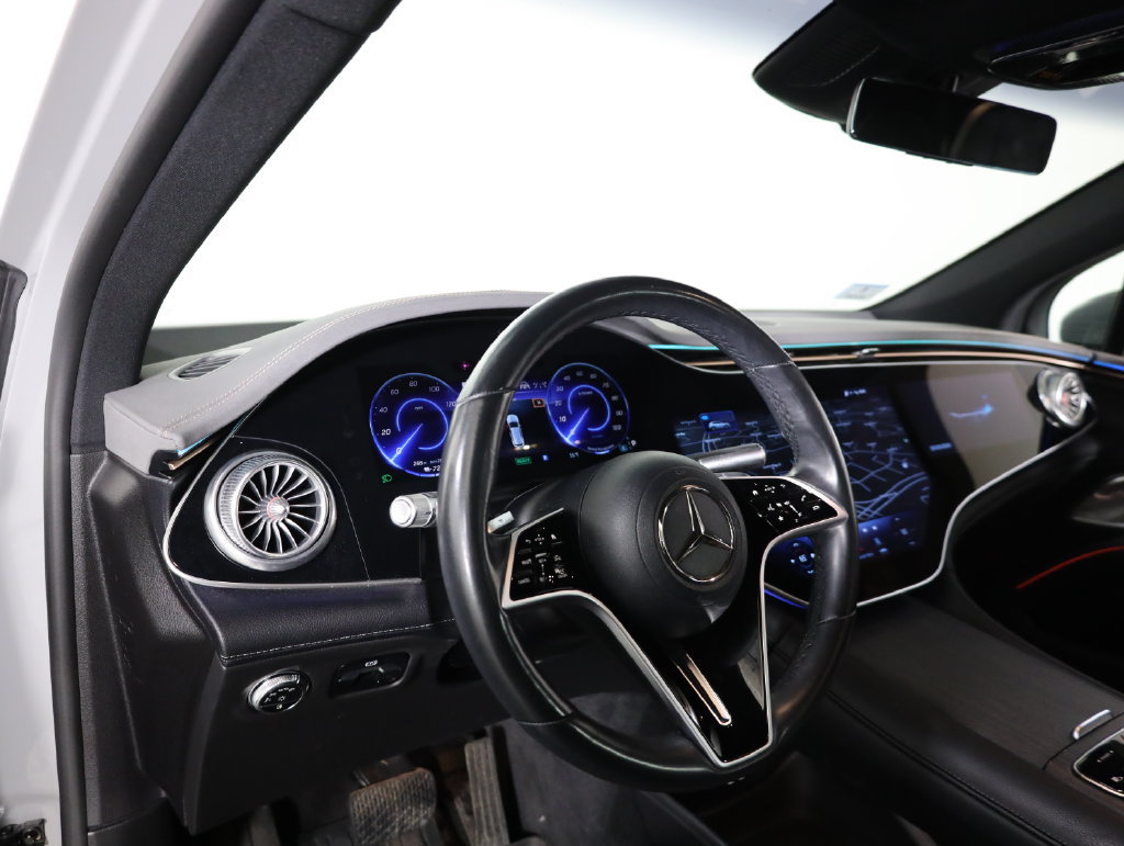 Used 2023 Mercedes-Benz EQS 580 4MATIC SUV image 27