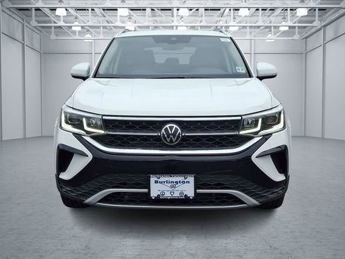 Certified 2023 Volkswagen Taos SEL AWD/4WD image 2