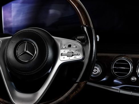 Used 2018 Mercedes-Benz S 450 4MATIC Sedan w/ AMG Line Exterior image 18