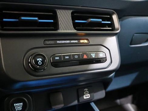 Used 2025 Ford Maverick XLT w/ XLT Luxury Package AWD/4WD image 28