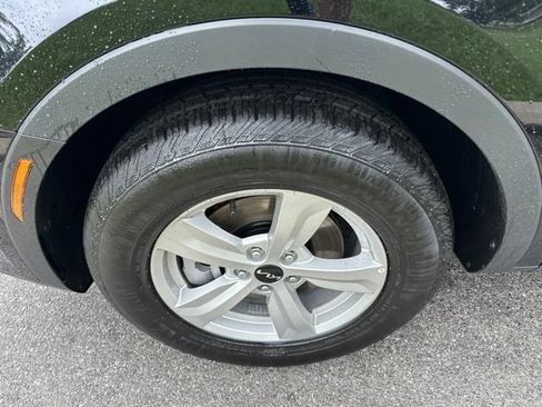 New 2026 Kia Sorento LX FWD image 29