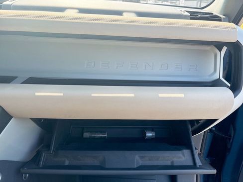 Used 2022 Land Rover Defender 110 X-Dynamic SE AWD/4WD image 26