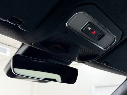 Used 2022 Rivian R1T Launch Edition image 15