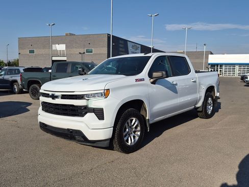 Used 2023 Chevrolet Silverado 1500 RST AWD/4WD image 8